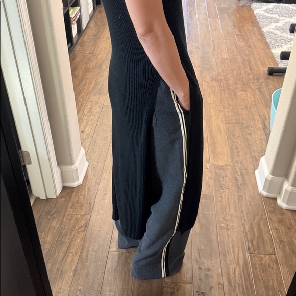 H&M black rib knit dress with high slits - Picture 2 of 11